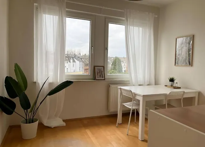 Ruhig, Zentral, Messe Nah! Be3l Essen